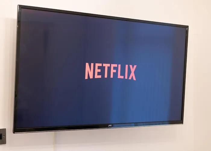 Cilfài House - TV in Every Bedroom!