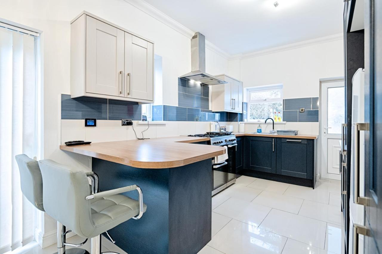 Spacious With Parking - Tv In Every Bedroom! Appartamento *